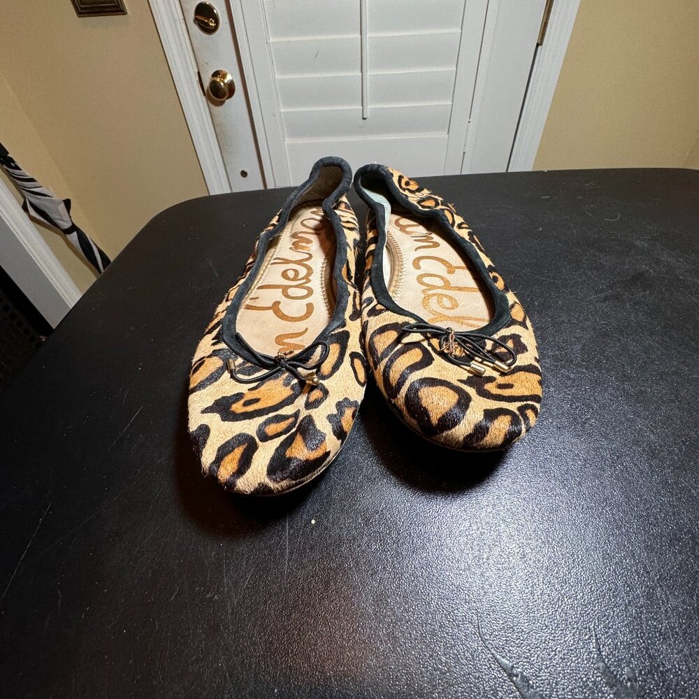 Sam Edelman size 9.5 ballet flats leopard print shoes